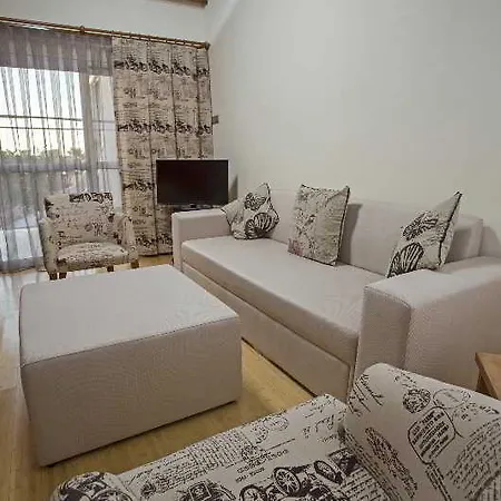 Le Chateau Lambousa Szálloda 4*