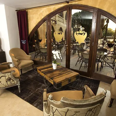 Le Chateau Lambousa Szálloda