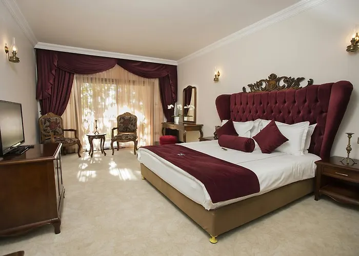 Отель Le Chateau Lambousa