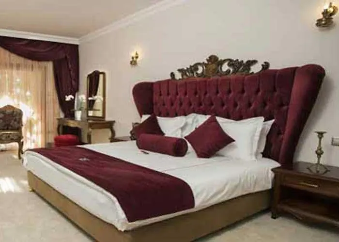 Le Chateau Lambousa Отель 4*