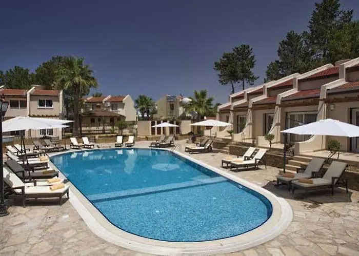 Le Chateau Lambousa 4* Лапитос