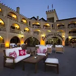 Le Chateau Lambousa Hotel 4*