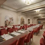 Hotel Le Chateau Lambousa