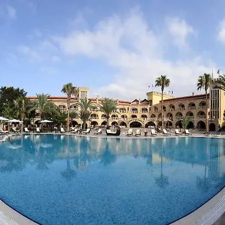 Le Chateau Lambousa Отель 4*