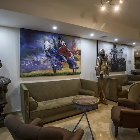 Hotel Le Chateau Lambousa