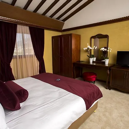 Hotel Le Chateau Lambousa Lapithos (Northern Cyprus)