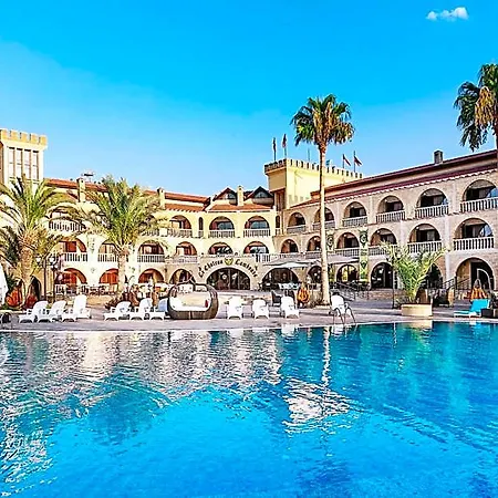 Hotel Le Chateau Lambousa