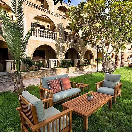 Le Chateau Lambousa Лапитос