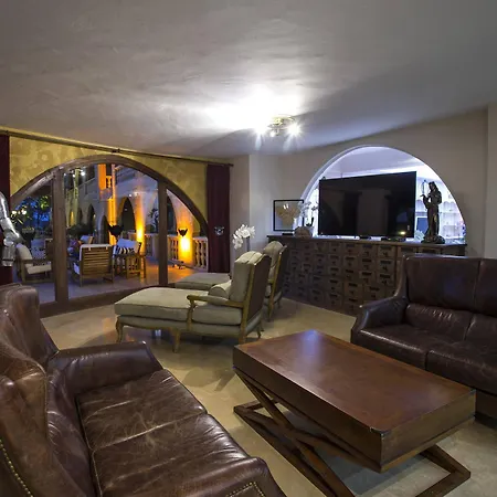 Hotel Le Chateau Lambousa Lapithos (Northern Cyprus)