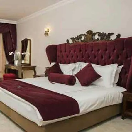 Le Chateau Lambousa Отель 4*
