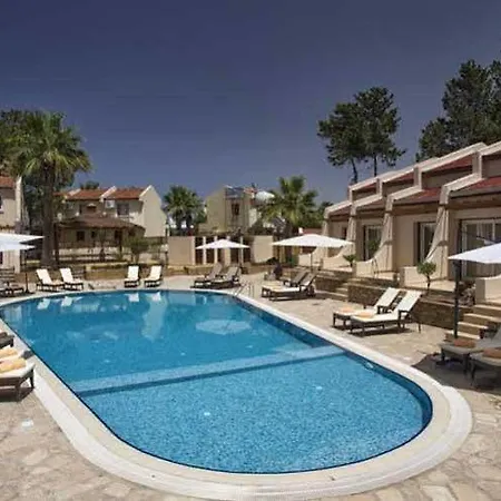 Le Chateau Lambousa 4* Лапитос