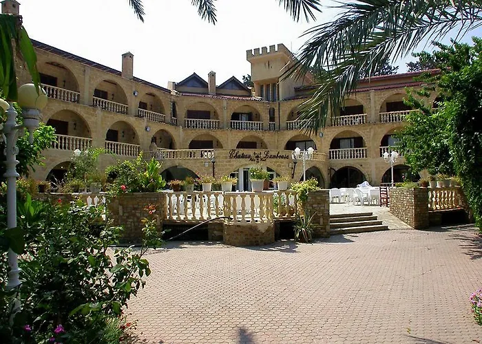 Hotel Le Chateau Lambousa 4*